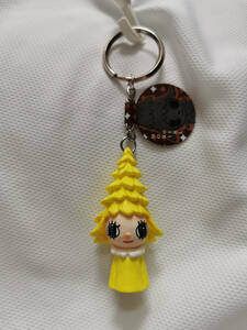  Nara beautiful .Yoshitomo Nara Mori Girl key holder YELLOW 6cm