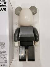 ベアブリック BE@RBRICK KAWS GREY 400%_画像3