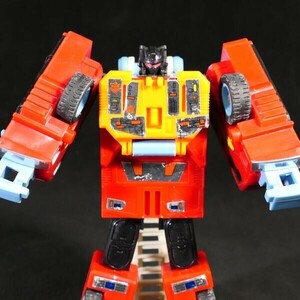 zg0504 希少品！トランスフォーマー G1 カードシティ ファイヤーチーフ サイバトロン オートボット 日本限定品