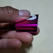 ジャンク品　部品取り　 故障品　メーカー　型番不明　クリップ式 デジタルオーディオプレーヤー 本体のみ　ピンク　赤紫_画像3
