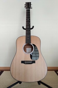 Martin DJR-10-02 Dreadnought Junior オール単板 １年前に新品購入 試奏のみ　傷なし 極美品 純正ギグバッグ　保証書 取説付 アコギ