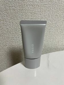 ファシオ　エアリーステイ　BBティントUV 02