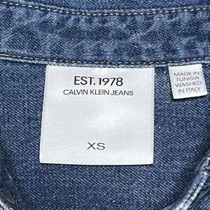 ★CALVIN KLEIN JEANS カルバンクライン ジーンズ★デニムシャツ★XS★インディゴブルー★イタリア★ダンガリー★オーバーサイズ 大きめ★の画像2