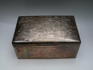 050827 silver made box foreign character sculpture PRESENTED TO SHUICHIRO KAWASOYE DECEMBER1915 lion Mark stamp 