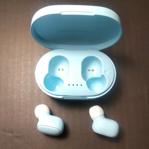  Bluetooth earphone Bluetooth both ear rechargeable charge cable attached light blue unused wireless earphone 