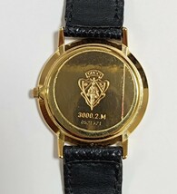 稼 働品 GUCCI 3000.2.M メンズ腕時計 黒色文字盤 新品電池 オリジナル革ベルト、尾錠 _画像3