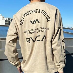 新品未使用わけあり 男女兼用 ルーカ RVCA 長袖Tシャツ ボックスシルエット ロンＴ 2024新作 ベージュ S