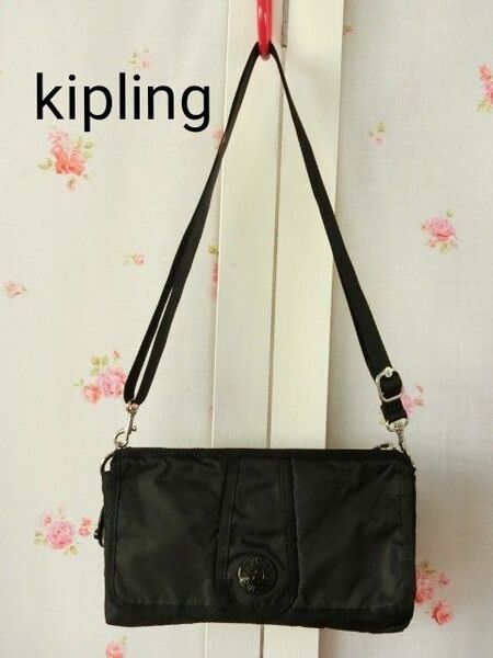 美品！①キプリング　kipling　黒ポシェット　軽い