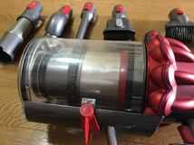 ☆dyson ダイソン V10（SV12）コードレスクリーナー清掃、通電、動作確認済み②_画像4