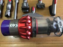 ☆dyson ダイソン V10（SV12）コードレスクリーナー清掃、通電、動作確認済み②_画像6