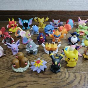 ブラッキー他　全30体ポケモン指人形セット