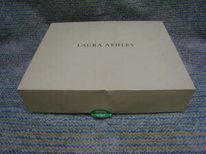 LAURA ASHLEY