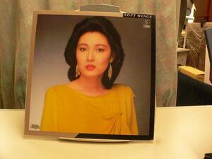 A&P▲LP SOFT WINGS YASUKO LOVE-BIRD ON STRINGS/阿川泰子