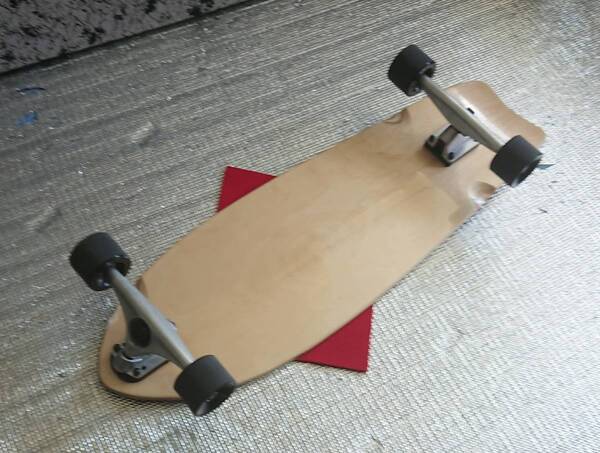 激安大放出!豪華純正スラスターT字ツール激安同送!<税送料¥2990込み>WOOD 31.5-ミディアムクルーザー 前後カービングT搭載! js