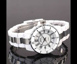 ■送料無料■新品♪超軽量OHSENデザイン腕時計☆ホワイト白【ディーゼル カシオ