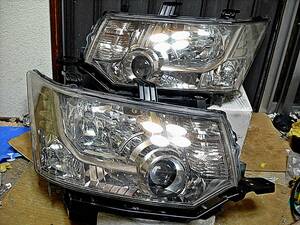 CV5W デリカD5 純正 HID ヘッドライト KOITO 100-87918 左右セット