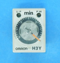 H3Y-2 DC24V 30min　ソリッドステート・タイマ　オムロン　未使用品_画像2