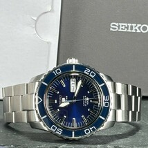 新品 SEIKO5 SPORTS セイコー5 スポーツ 腕時計 自動巻き SNZH53J1 メカニカル アナログ ブルー デイデイト カレンダー 海外モデル_画像5