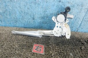 アルトラパン DBA-HE22S 右 フロント レギュレータ パワーウィンド モーター 83401-63J81 [ZNo:05013304] 160366