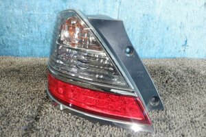 オデッセイ ABA-RB1 左 テール ランプ ライト 33551-SFE-J12 ＬＥＤ STANLEY P6572 [ZNo:04018310] 153994