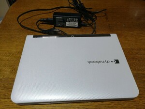 ノートパソコン TOSHIBA ダイナブック ux/23jh paux23jnlwh スノーホワイト　10.1インチ　古いものです。宜しくお願いします。