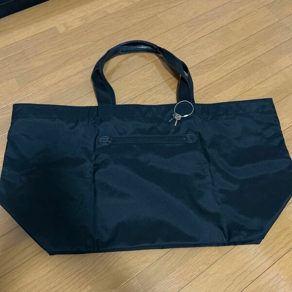 サザビー　SAZABY 旅行トートバッグ　黒　ブラック　鍵付き BLACK スポーツ