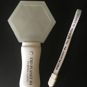 超美品 EXO PLANET #4 The ElyXIOn in Japan ストラップ付き公式ペンライト ※動作確認済み