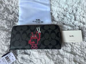 30 新品 COACH コーチ 長財布 コラボ ラウンドファスナー F87105