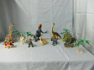 恐竜　フィギュア　10体　ヤシの木　4セット　シュライヒ　テリジノサウルス　＆　ブラキオサウルス　スティラコサウルス　他