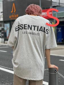 新品 FOG ESSENTIALS エッセンシャルズ LA限定 リフレクターロゴ バックプリントTシャツ グレー Ｓ