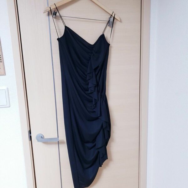 美品 ZARA フリルアシメデザイン タイトワンピース ドレス