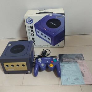 Nintendo 任天堂 GAMECUBE ゲームキューブ バイオレット 本体 コントローラー 箱 付属品 ☆ ジャンク ☆の画像1