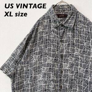 US古着　アロハシャツ　ハワイアン　半袖　総柄　アート　男女兼用　XLサイズ　大きいサイズ　ユニセックス　柄シャツ　かりゆしウェア