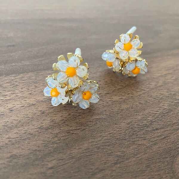 ピアス お花 花 花束 ビーズ ゴールド レトロ