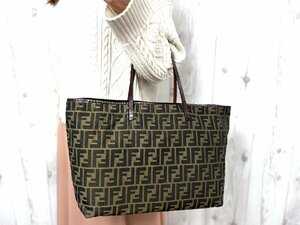 極美品 FENDI フェンディ ズッカ トートバッグ ハンドバッグ バッグ ナイロンキャンバス×レザー 茶系 A4収納可 71388