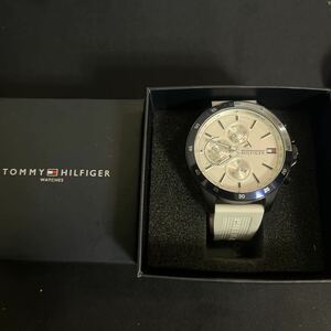 Tommy hilfiger 腕時計