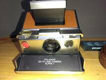 【 ポラロイド POLAROID SX-70 】 LAND CAMERA ALPHA1 ランドカメラ アルファ1 専用革カバン ストロボ電球付き 動作未確認 中古 現状渡し_画像1