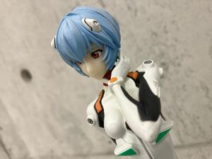 原型師:のぶた 2014年 一番くじ Evangelion 新劇場版 リフトオフ! 綾波レイ B賞 フィギュア バンプレスト プラグスーツ 綾波 美尻 外箱無