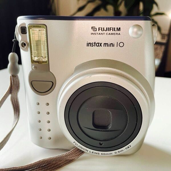 FUJIFILM Instax mini 10 チェキ 初代 インスタントカメラ インスタックス ミニ　中古品・動作未確認