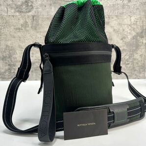 美品◆希少◆BOTTEGA VENETA●ボッテガヴェネタ バケット メッセンジャーバッグ ショルダーバッグ 斜め掛け ポシェット メンズ カーキ 黄緑の画像1