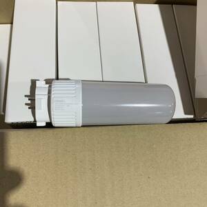 ◆【売り切り】COWELL（コーウェル）LEDコンパクト蛍光灯 CWFDL8W50K360GX100V2 28個まとめ売り