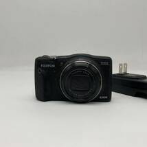 ◇【売り切り】FUJIFILM（富士フイルム）コンパクトデジタルカメラ FinePix F800EXR_画像1