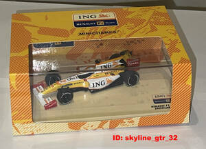 PMA Minichamps RENAULT F1 TEAM SHOWCAR 2009