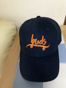 ★BUDS★SK8 LOGO ・SNAPBACK CAP（ネイビー）