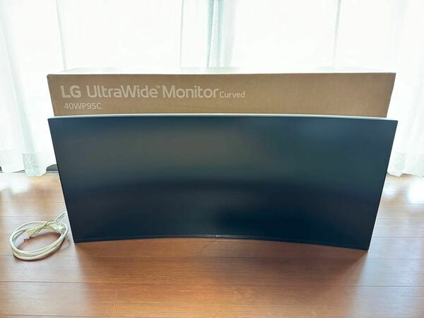 美品 LG 40WP95C-W ☆ 39.7インチ曲面ウルトラワイドモニター