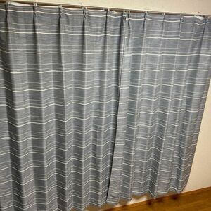 ニトリ 遮光カーテン　ヨコシマ　ドレープカーテン　２枚セット