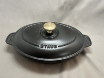 傷汚れあり　STAUB ストウブ 両手鍋 23cm ホットプレート _画像1