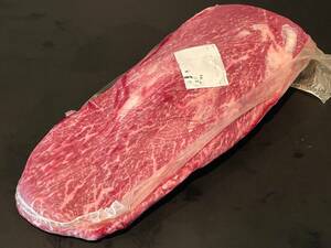 【即決】秋田県産【経産牛】黒毛和牛ミスジ/チルド 1.6kg 切るだけスペック 希少部位 濃厚な旨味 贅沢ステーキ 贅沢焼肉 安心現品画像 R