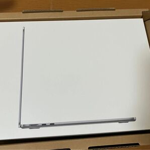 2022 13インチMacBook Air: 8コアCPUと8コアGPUを搭載したApple M2チップ、256GB 