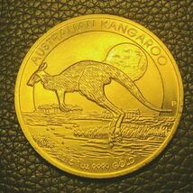 外国古銭　オーストラリア　2015年　1オンス　エリザベス2世　100ドル　大型金貨_画像1